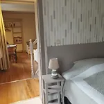 Au Fil Des Champs
