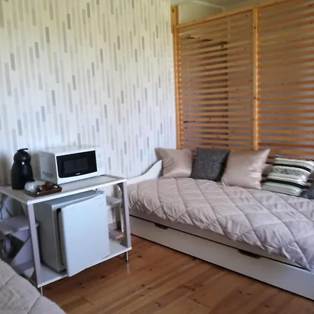 Bed & Breakfast Au Fil Des Champs Berzee